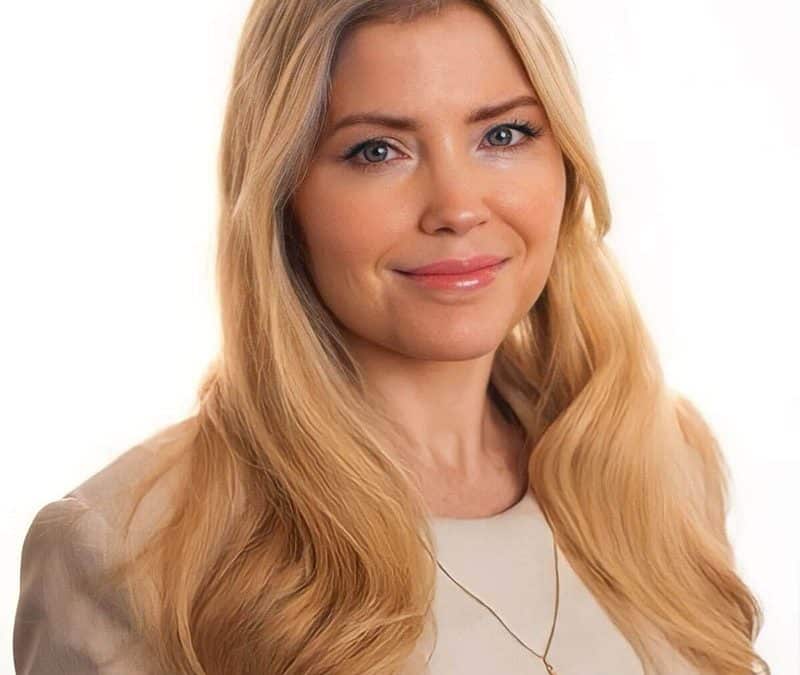 Annette Ezelius